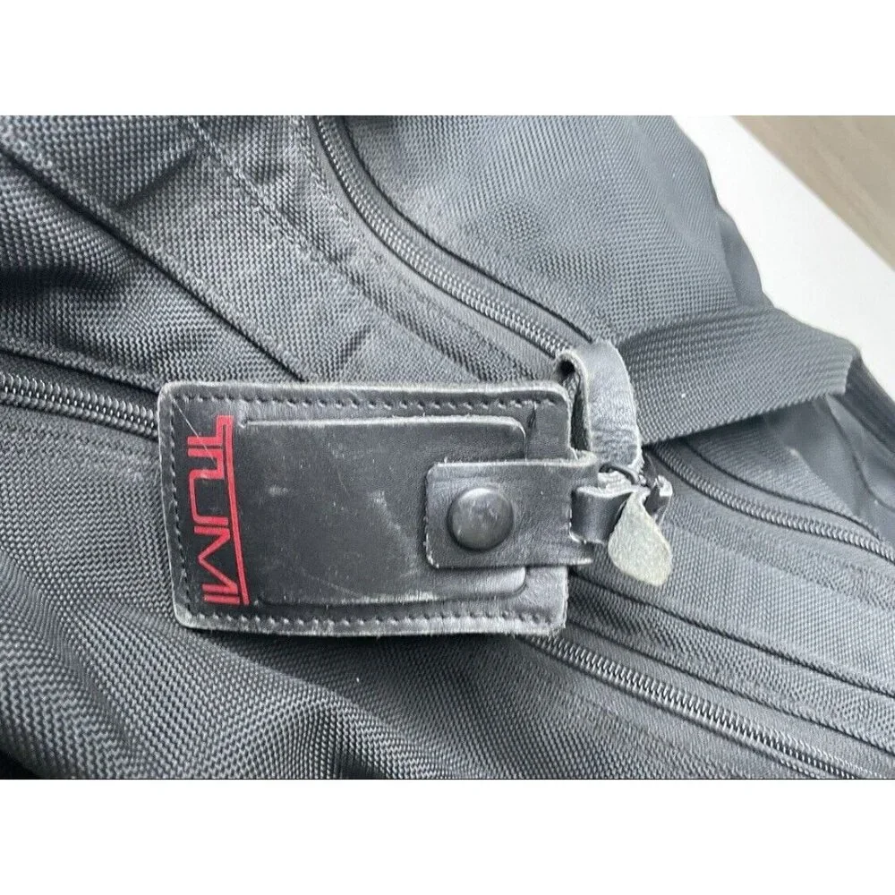 Tumi 2 Wheeled duffle bag 29